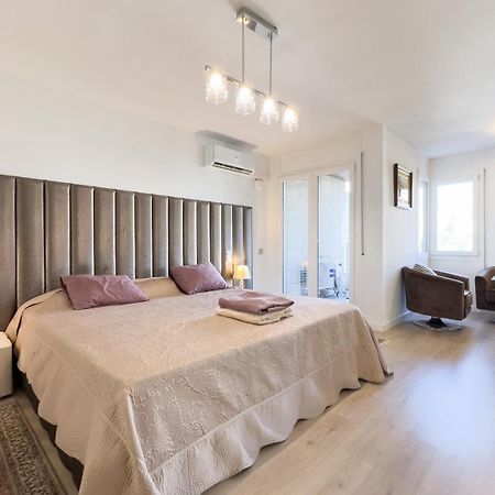 Impresionante Apartamento Delante Del Mar Vilassar De Mar Kültér fotó