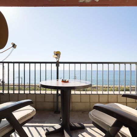 Impresionante Apartamento Delante Del Mar Vilassar De Mar Kültér fotó