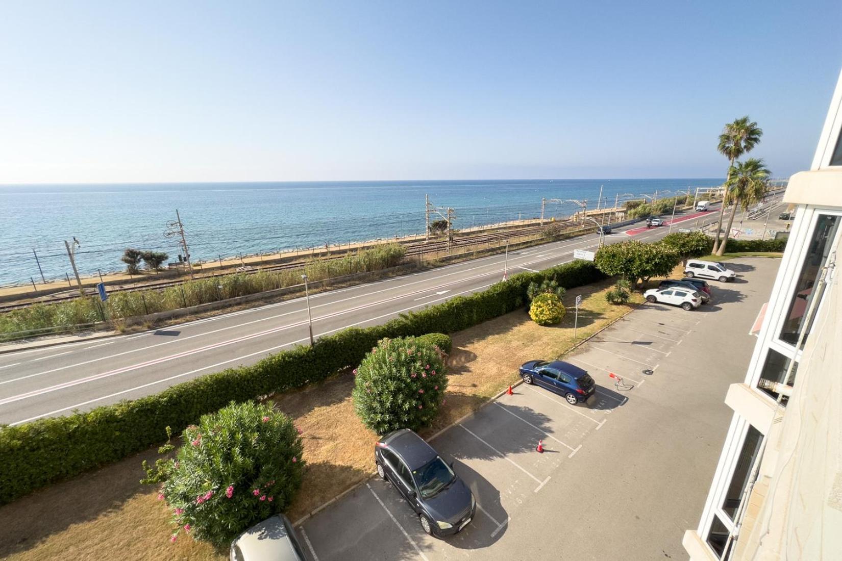 Impresionante Apartamento Delante Del Mar Vilassar De Mar Kültér fotó